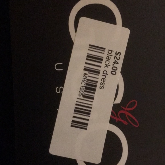 Dress - Picture 3 of 3